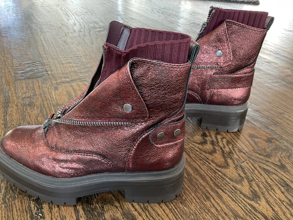 Bota Chelsea Sam Edelman Linds Bordeaux Couro Desgastado Feminina EUA Tamanho 7 M - Imagem 4 de 4