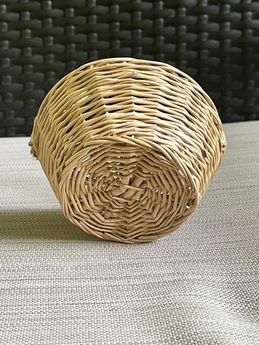 Small Woven Basket With Handle 5” Home Decor Country Cabin Gathering Basket - Picture 3 of 9