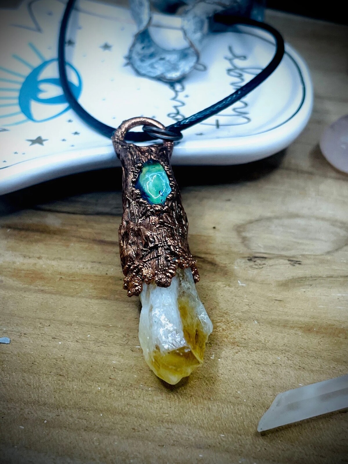 Pendentif en cuivre citrine véritable un bijou bohème chargé de soleil