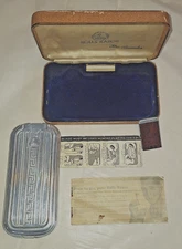 1940s Rolls Razor "The Traveler" Shaving Set in Case with extra blade and instr.
