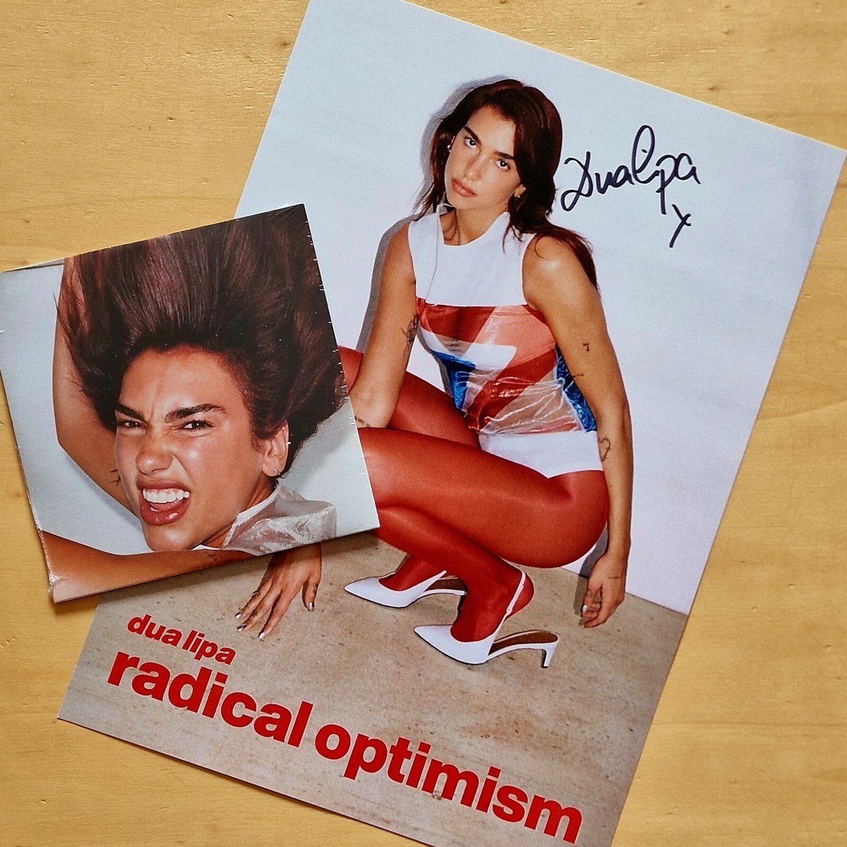 Dua Lipa - Radical Optimism HMV Deluxe Alternate Cover CD Dua Lipa - Radical Optimism HMV Deluxe Alternate Cover CD