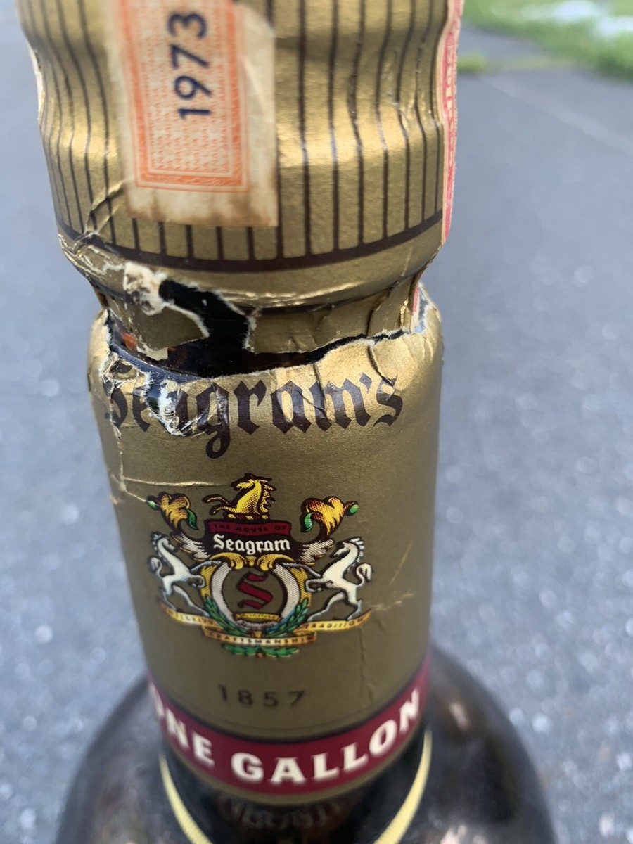 Vintage Seagram's V.O.Canadian Whisky Empty Gallon Bottle w/Pump