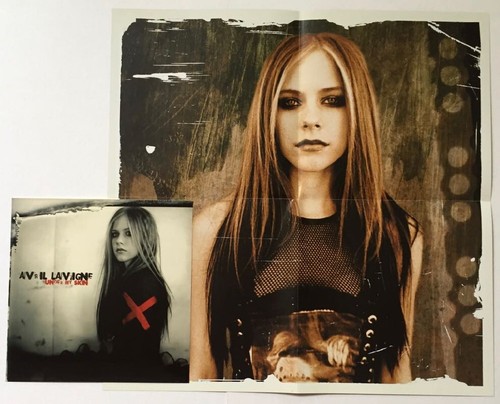 Avril Lavigne Under My Skin JAPAN CD with OBI STICKER POSTER 2BT BVCA24020 - Picture 6 of 6