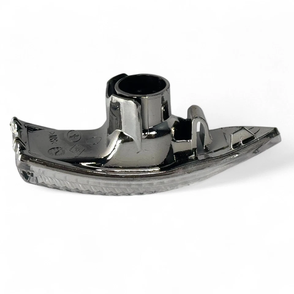 Feu clignotant de rétroviseur gauche de Renault Megane Scenic Laguna 3 - Immagine 3 di 4