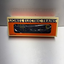 Lionel 6-15002 Chesapeake & Ohio Waffle-Sided Boxcar with Sliding Doors and Box