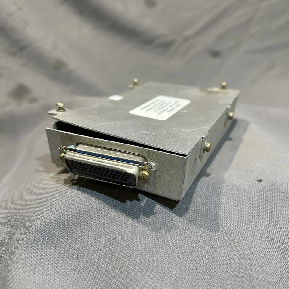 Conjunto de controlador ECS de vuelo preciso, parte # 010E0404-1 (Cirrus SR22T) Foto 2 de 4