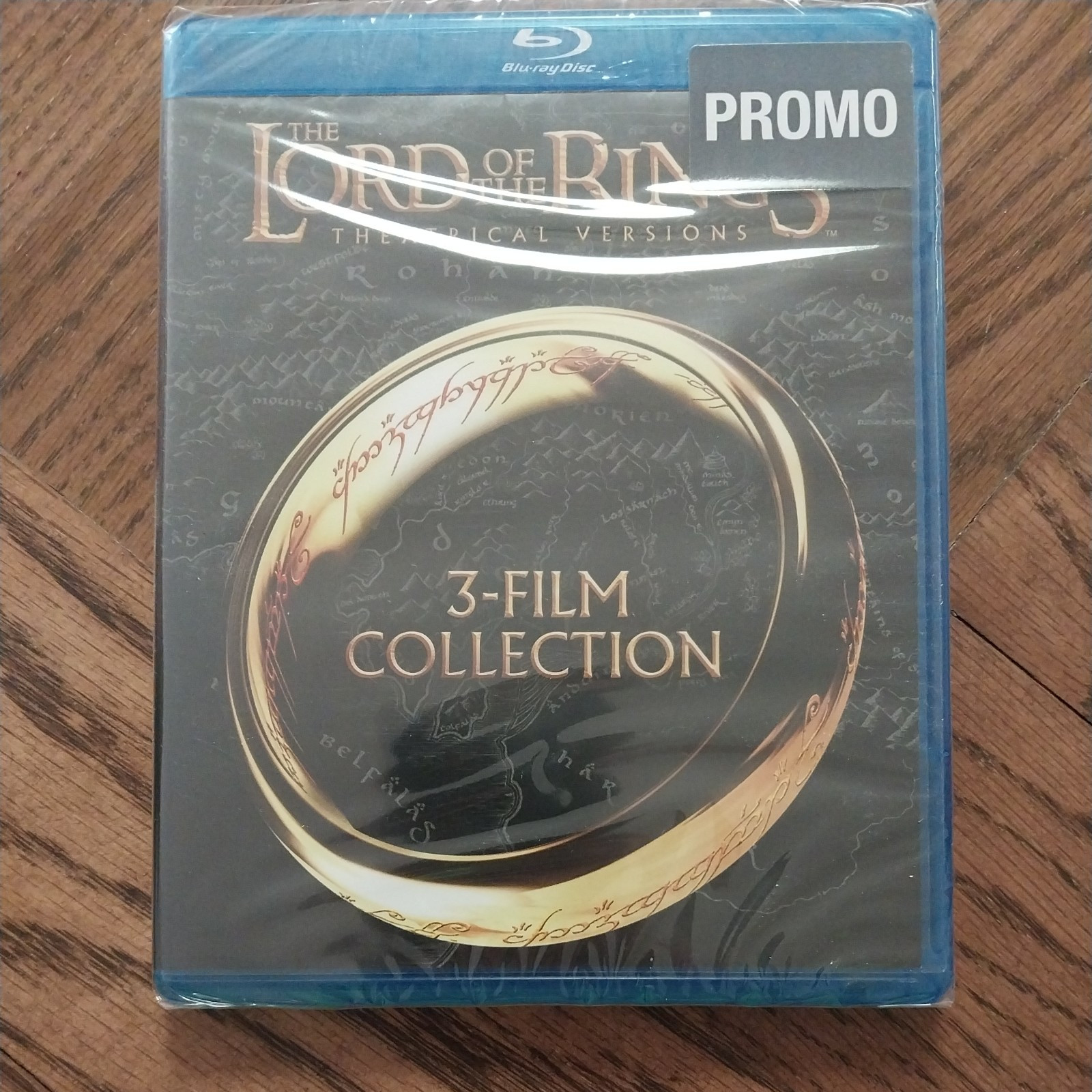 【中古】「非常に良い」The Lord of the Rings: Theatrical Versions: 3-Film Collection [Blu-ray] The Lord of the Rings Trilogy: 3-Film Blu-ray Set (Theatrical