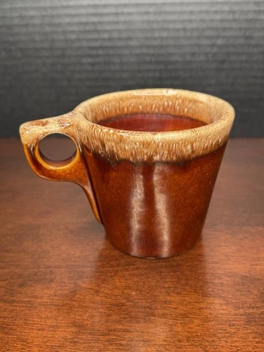 Vintage Hull Pottery Brown Drip Glaze 3.5” Tall Coffee Mug
