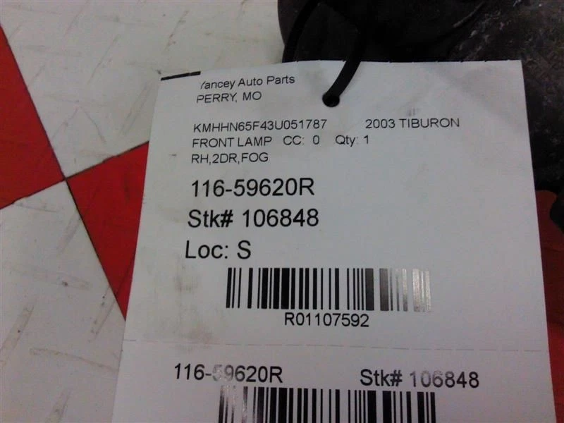 03 04 Tiburon Passenger Right CORNER PARK LIGHT FOG DRIVING Bumper Mounted - Image 3 of 3