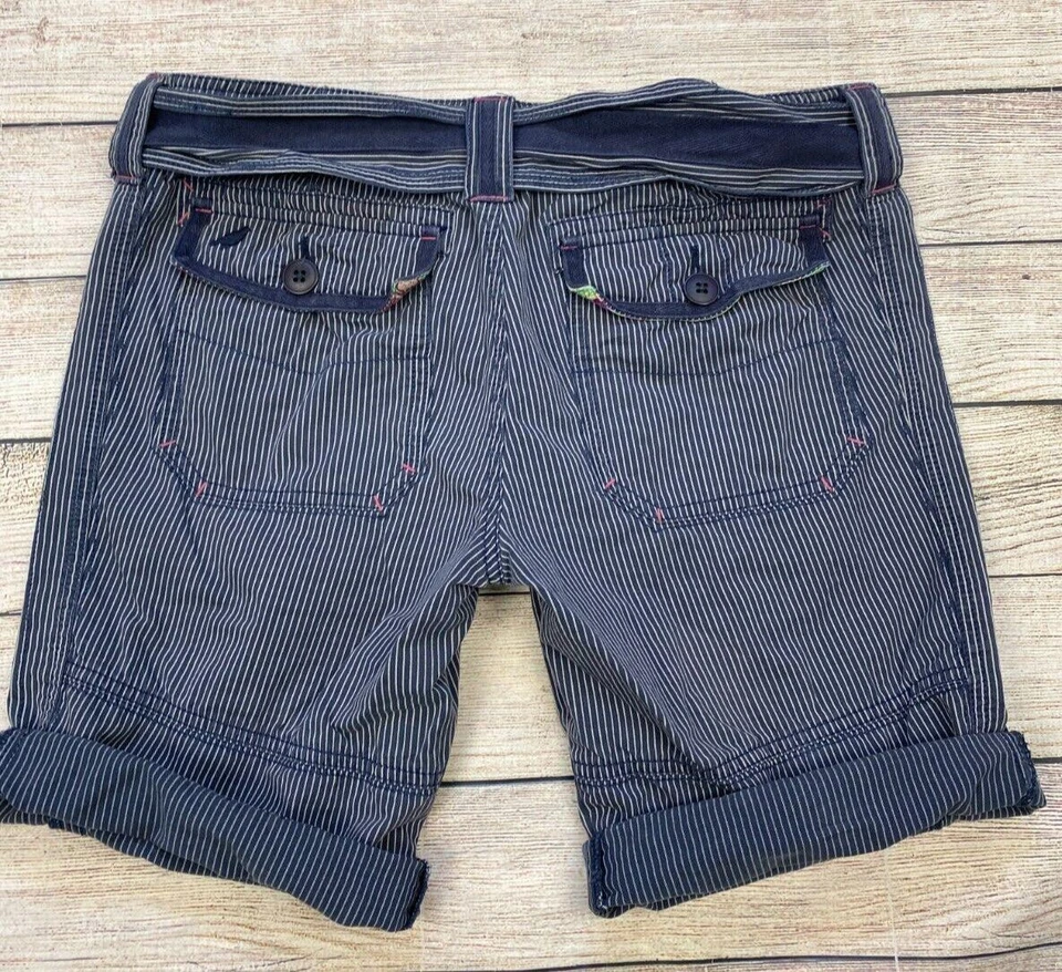 Pantalones Cortos Fossil Para Mujer 4 Azul Blanco Pin Rayas Enrollables o Bermudas Bolsillos con Solapa C25 Foto 2 de 4