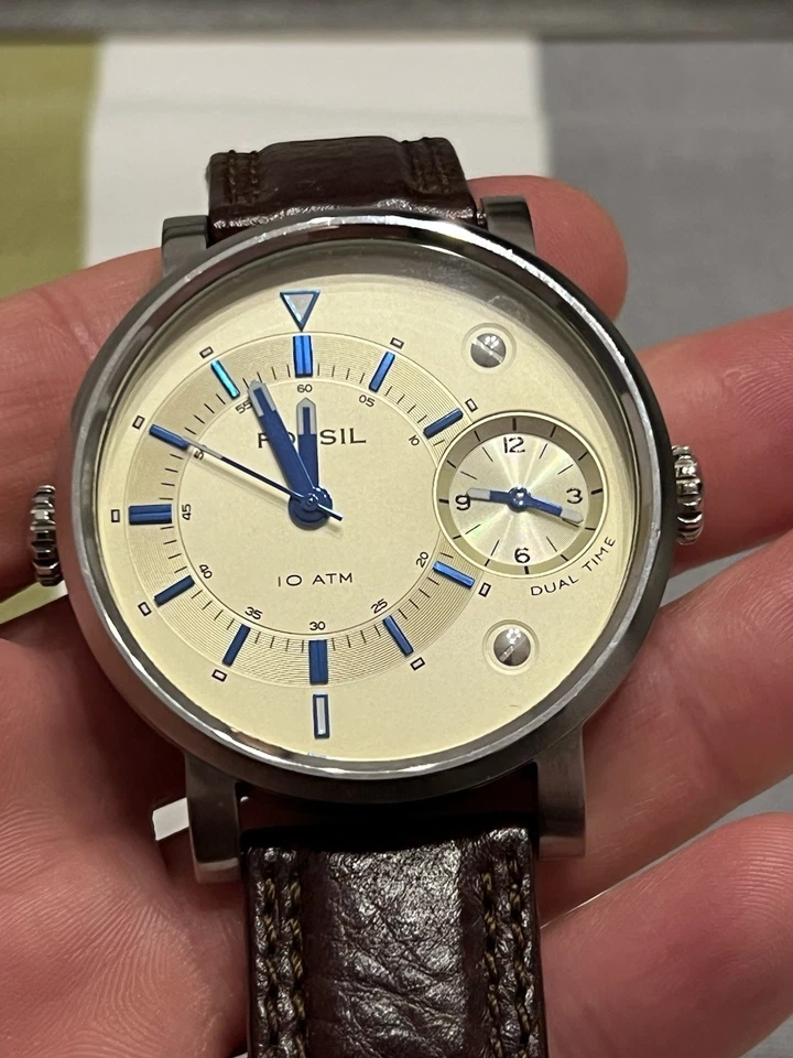 Fossil Dual time men's brown leather,quartz,battery & Analog dress watch.Fs-4338 - image 2 of 4