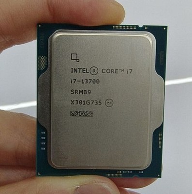 Intel Core i7-13700 13th Gen (Raptor Lake) CPU - 16 Cores, 24 Threads, LGA 1700