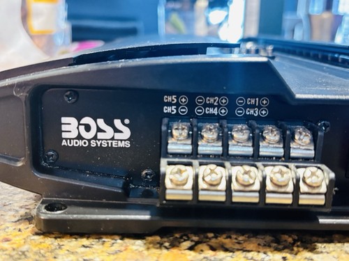 BOSS Audio Systems PV3700 5 Channel Car Amplifier 3700 Watts Full Range Variable - Picture 5 of 10
