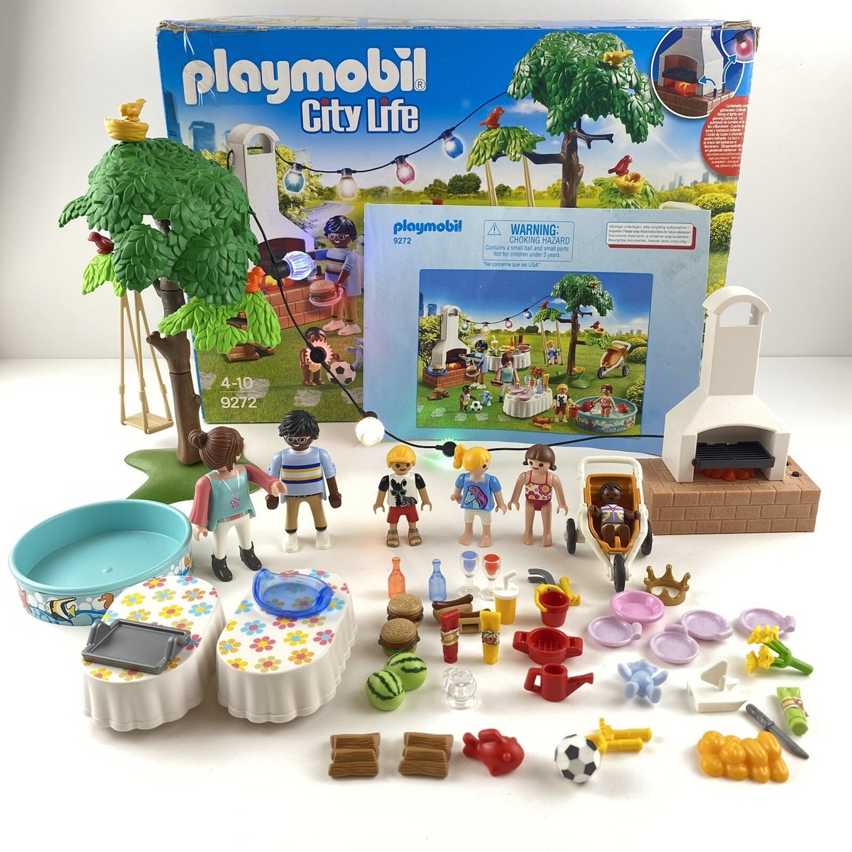 Playmobil City Life Family and BBQ 9272 Battery Powered Lights Complete  Boxed