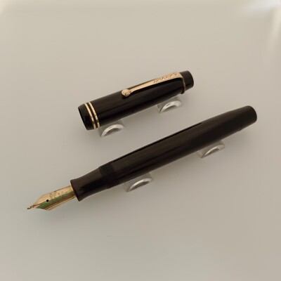Vintage Parker Junior Duofold Black Fountain Pen Gold Trim