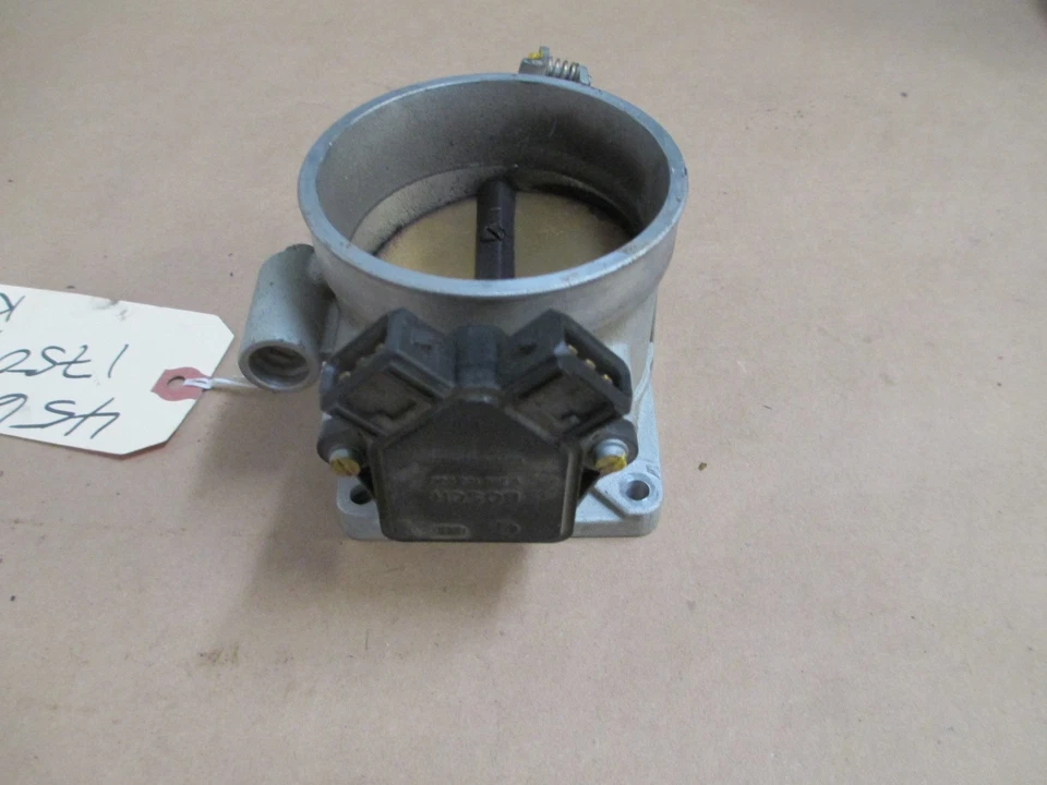 Ferrari 456 M GT -- Soporte de carrocería del acelerador derecho # 175085 Foto 2 de 3