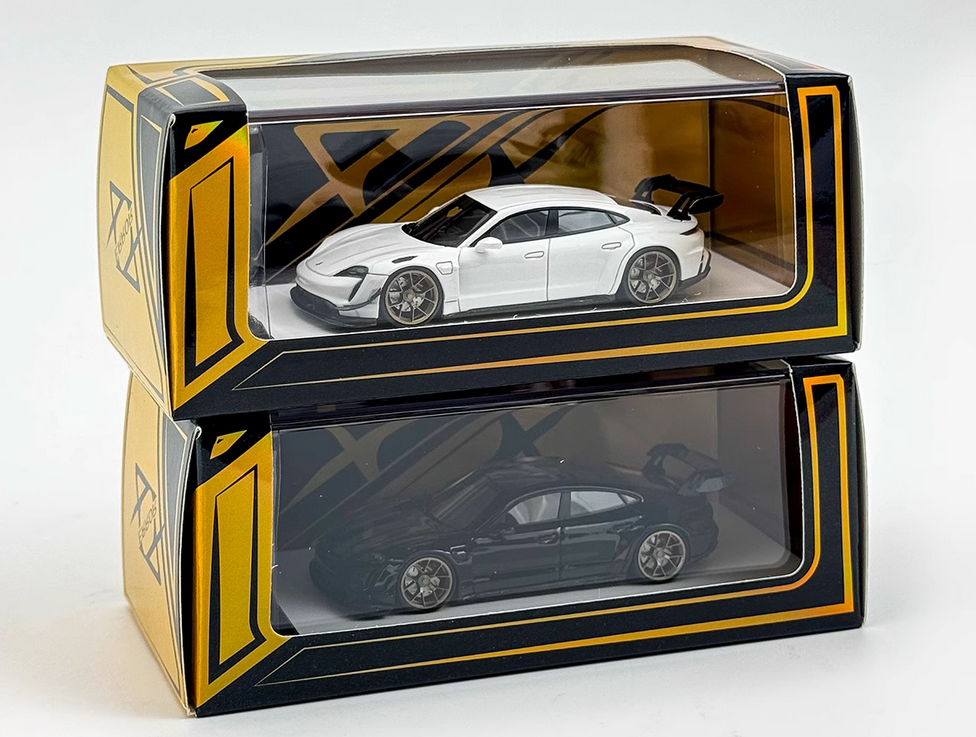404 Error 1/64 Resin car model Porsche Taycan modified edition
