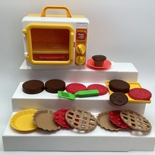 Vintage 1982 Child Guidance Magic Glow Oven Scented Baking Play Food Pie Cake