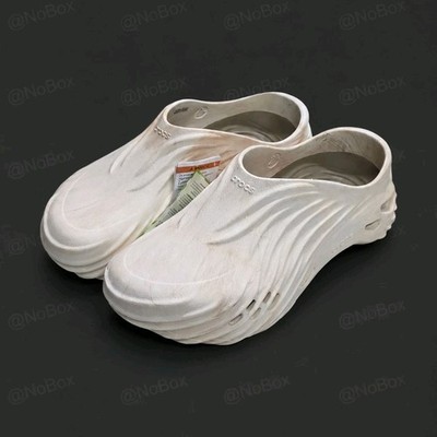 Crocs White Slip-On Men's Clog Shoes Size 9 Comfort Lightweight Slip Resistant