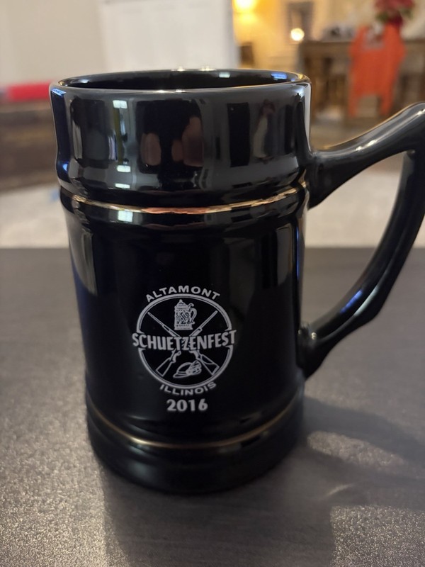 2016 Altamont Schuetzenfest Mug And Pin