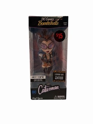 Bombshells DC Comics Catwoman Leopard Skin Edition Hot Topic Exclusive W Damage