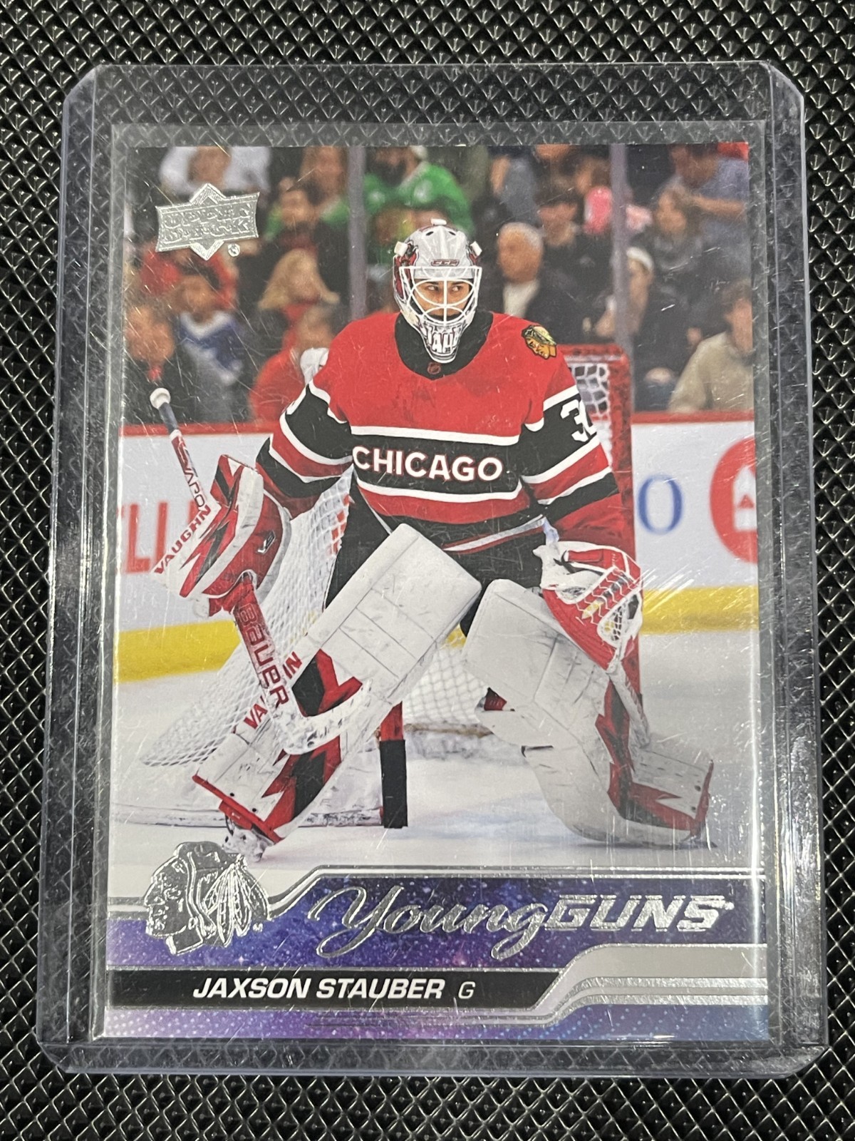 Jaxson Stauber - 2023-24 Upper Deck Series 1 - Young Guns #207 RC - Blackhawks