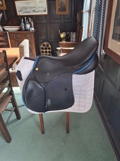 Jumping Saddle 18"