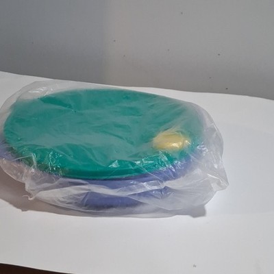 Tupperware CrystalWave Round 2.25 qt Food Storage Container w/ Vented Lid Set