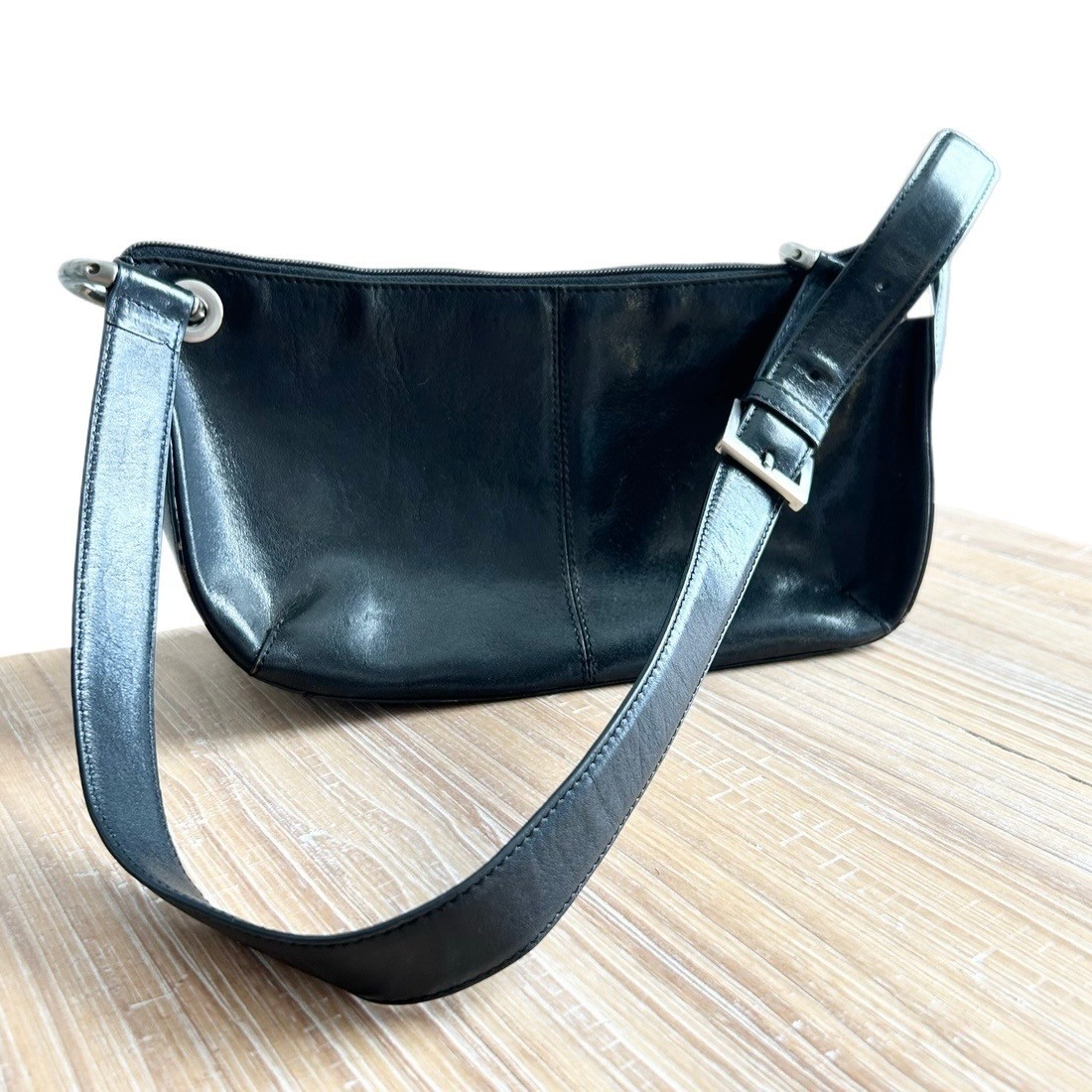 Vintage Y2K Hobo International Black Leather Baguette Shoulder Bag Red Lining
