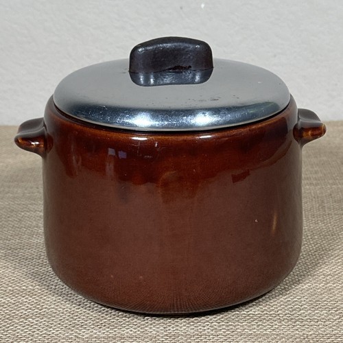West Bend Bean Pot Crock Metallo Coperchio Cromato Marrone Zinco Smalto Gres MCM VINTAGE - Foto 3 di 10