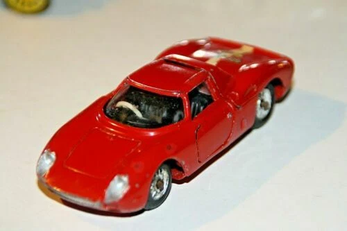 Modellini statici di auto da corsa sportive e turistiche Mercury Ferrari