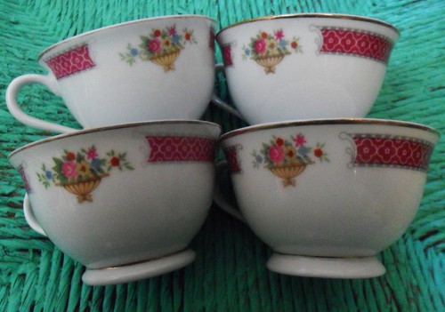Menge 4 Vintage SWATOW China Porzellan TEETASSEN weiß, pink, Blumen & Gold - Bild 3 von 12