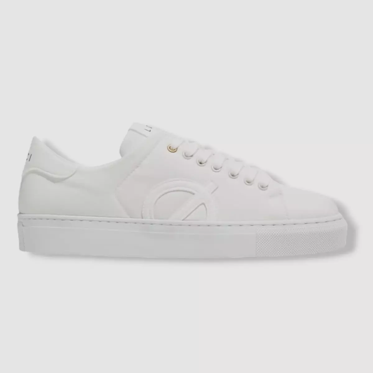 185 Loci Women s White Nine Vegan Low Top Court Sneaker Shoes Size EU 40 US 9