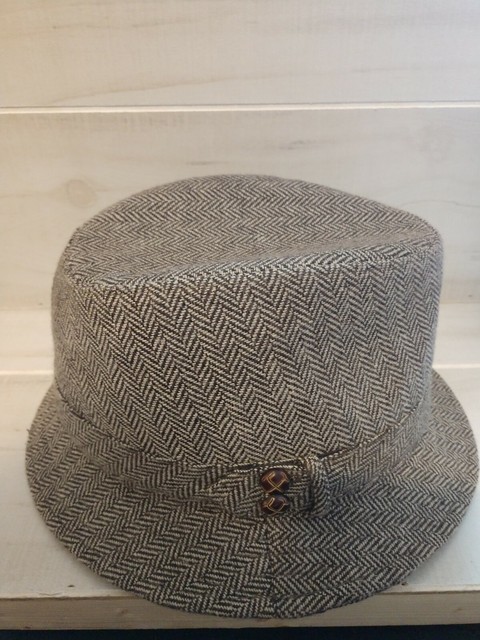 nine west winter hats