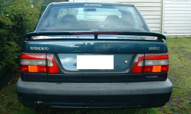 Volvo 850 spoiler deals