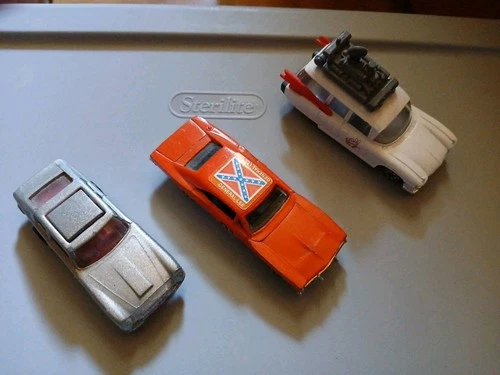 Corgi 79 Aston Martin Bond Ertl 81 General Lee 89 Ecto 1 Matchbox 3 Cars Set Lot