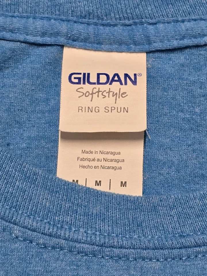 Camiseta rara Hangout Music Fest 2017 Weezer MGMT 21 pilotos feminina M dupla face - Imagem 4 de 4