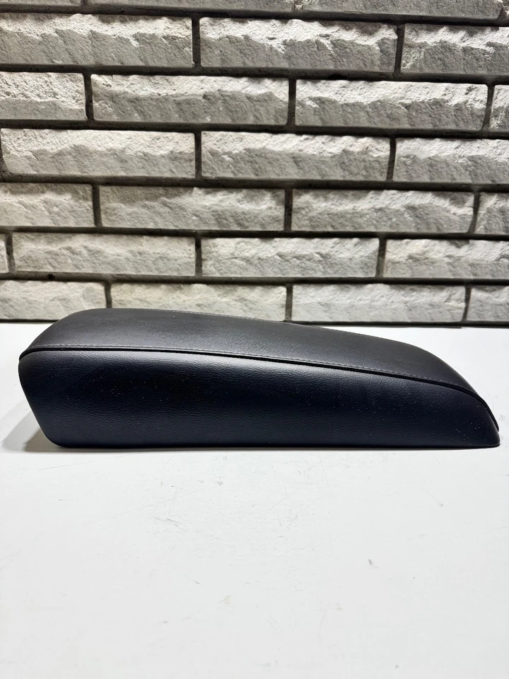 2011-2014 Ford Edge Center Console Arm Rest Armrest Lid Top Black Leather OEM - Image 3 of 4