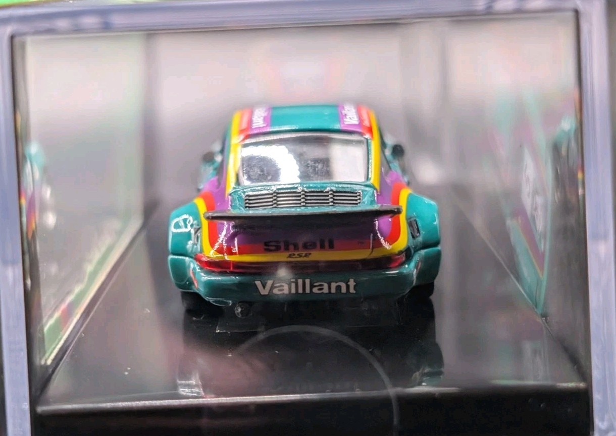 PARA64 - Porsche 911 Carrera RSR 3.0 1975 Vaillant (Green)