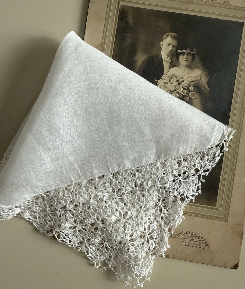 Pañuelo Antiguo Lino Hecho a Mano Borde de Encaje Blanco Victoriano Boda Vintage Foto 3 de 4