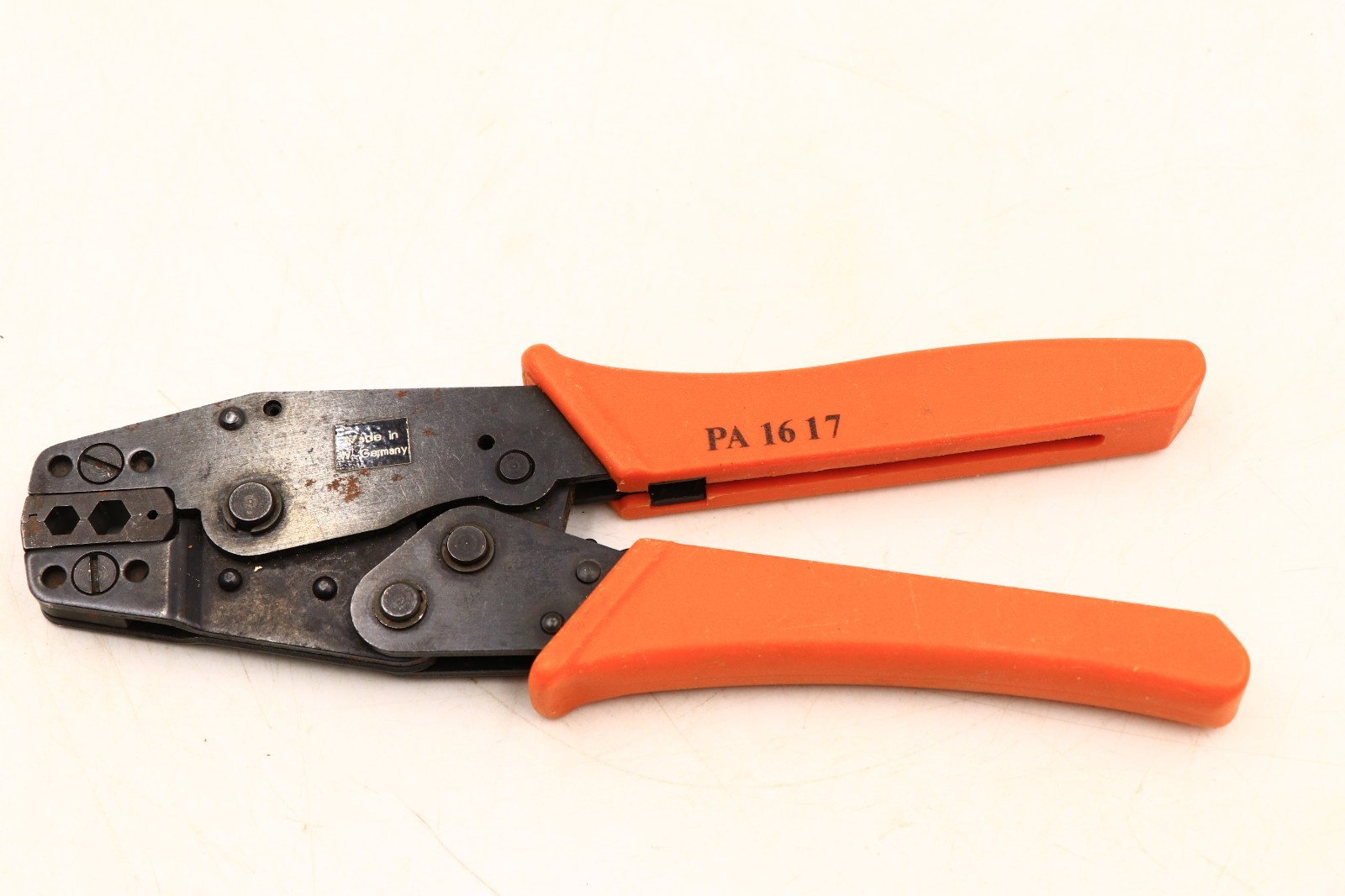Paladin Tools PA 1617 Ratcheting Crimping Crimper Hand Tool - West Germany