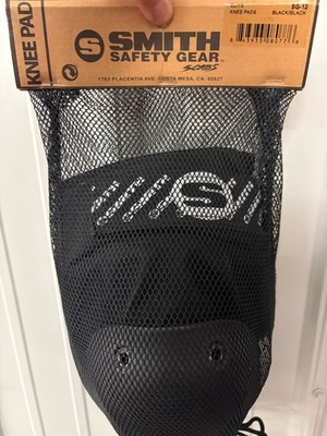 Smith black Elite knee pads Large XL roller skate blades skateboarding