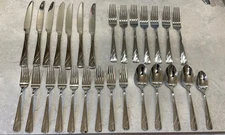 Oneida River GLOSSY Stainless Swirl Flatware 28 Pieces Knives Forks Spoons *READ