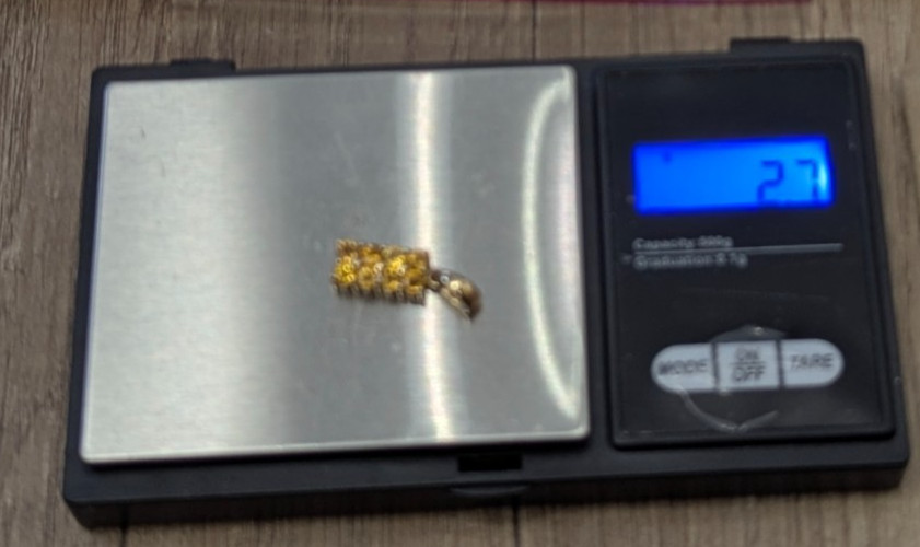 9ct Yellow Gold Pendant Charm Topaz Gemstones Full Hallmark Size 7.4mm x 24mm image 8