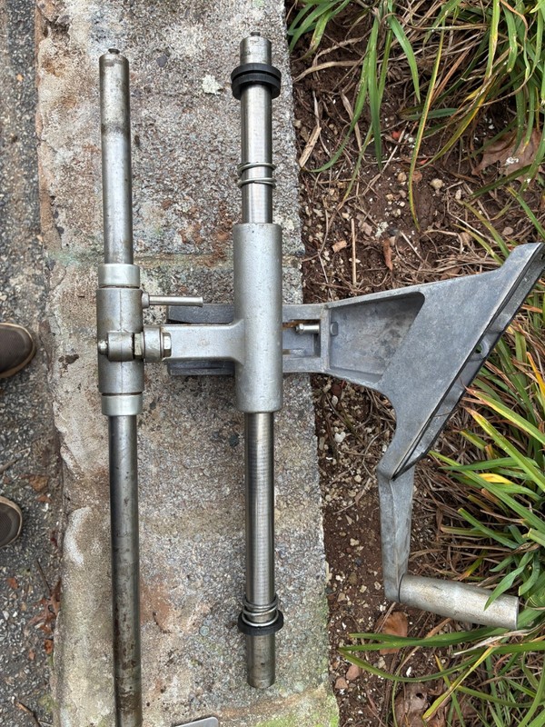 Globe Chefmate GC512 slide assembly
