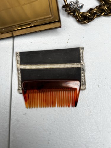 Confetti Lucite Compact Purse With Original Comb And Powder - Picture 7 of 12