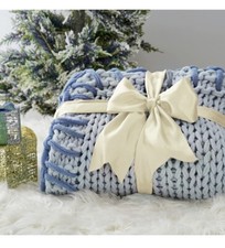 Bedsure Soft Chunky Handmade Throw Blanket 50  x60   Knitted Braided, Blue