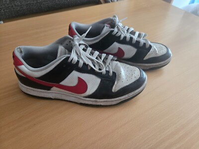 Nike Dunk black-red used