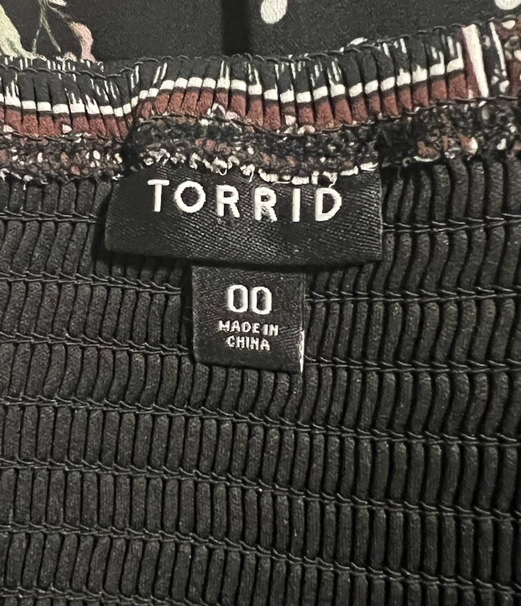 Torrid Black Floral Patchwork Georgette Zip Front… - image 13