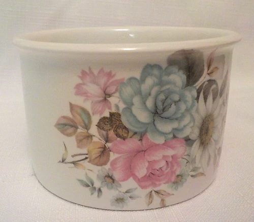 PORTMEIRION Dusky Pink & Pale Blue Floral Stoke-On-Trent 3 1/4" Ceramic Ramekin